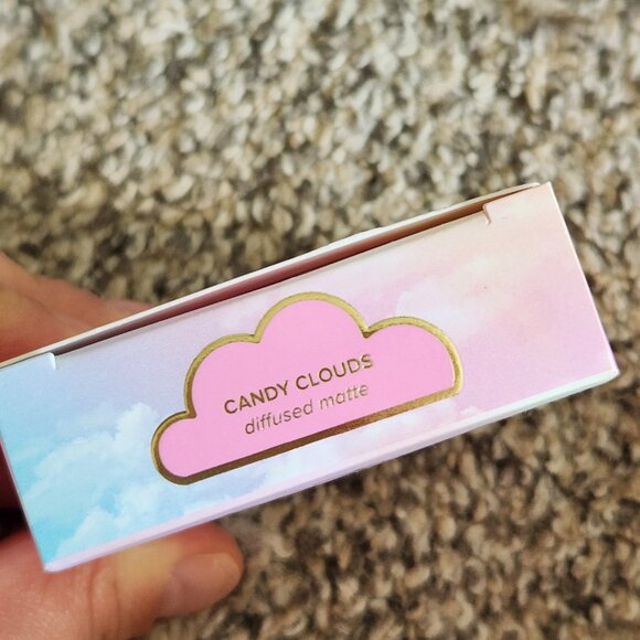 Too Faced: Cloud Crush Blurring Powder Blush: Candy Clouds - Picture 4 of 4